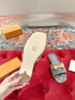 wholesale quality women louis vuitton shoes model no. 527